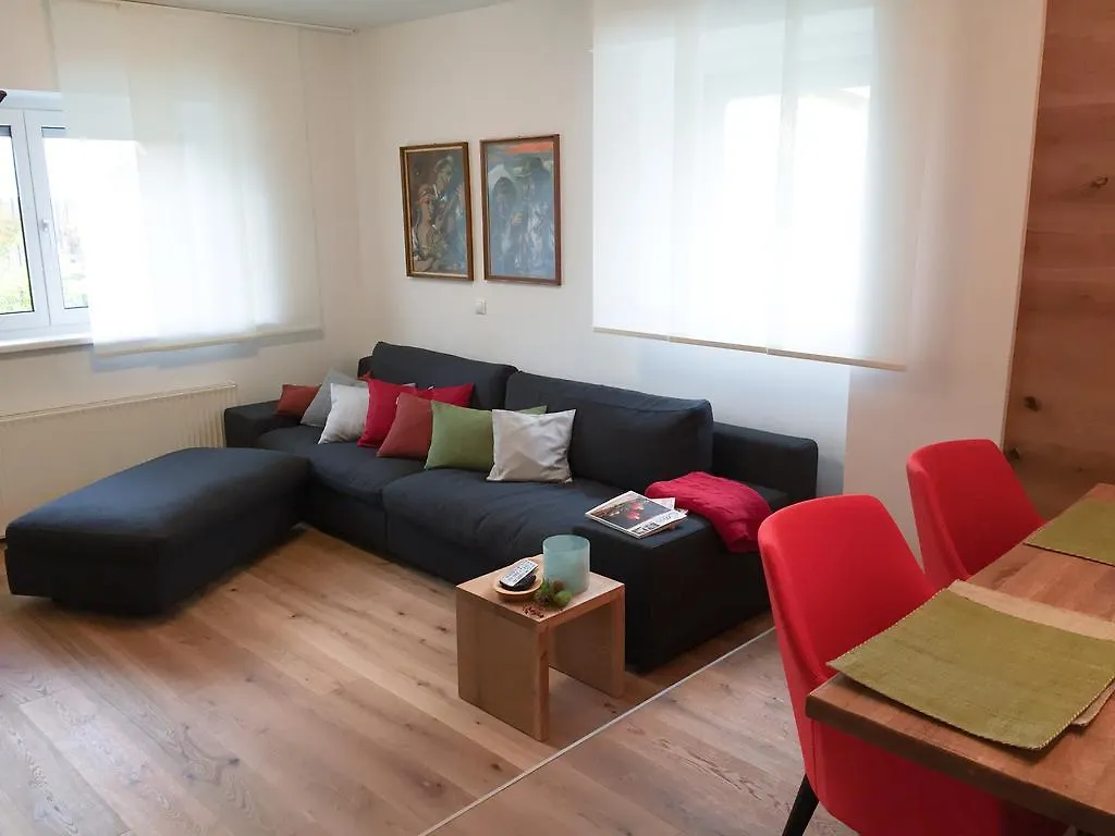 Gerda Wellness Apartment Grinzens 0*,